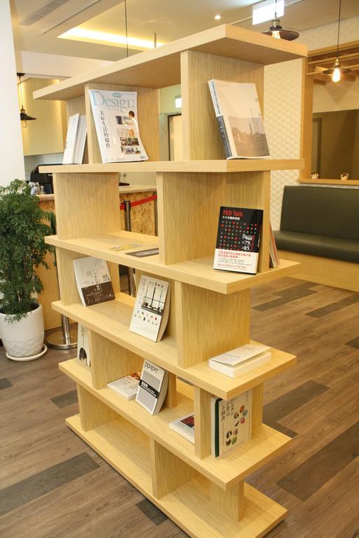 Khách sạn Bee House By Cosmos Creation - Main Station Đài Bắc